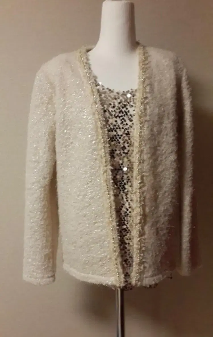 Sell luxury cardigan (unworn)