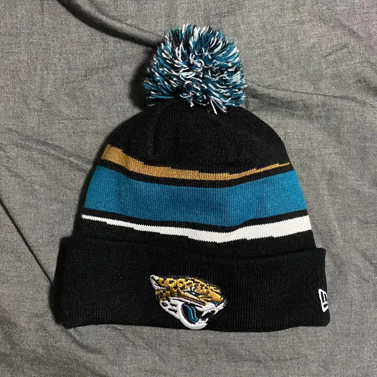 NFL X NEWERA JJ Pom Beanie Sz O/S