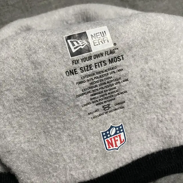 NFL X NEWERA JJ Pom Beanie Sz O/S