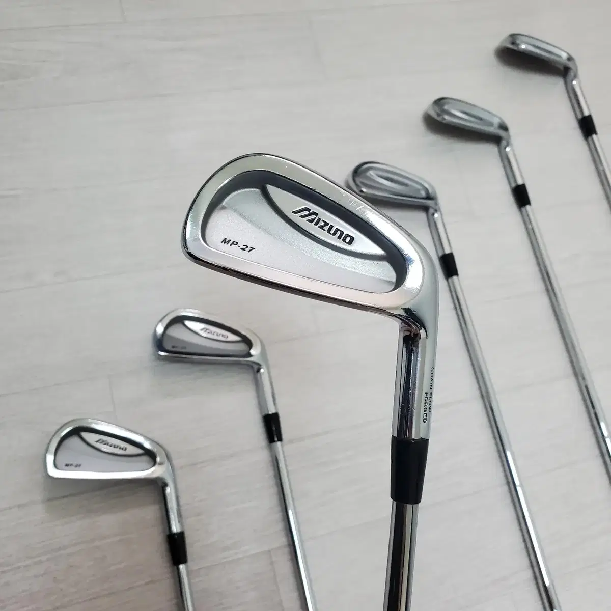 Mizuno MP27 Irons Set 6-Piece Set Steel Shaft SR Golf Clubs