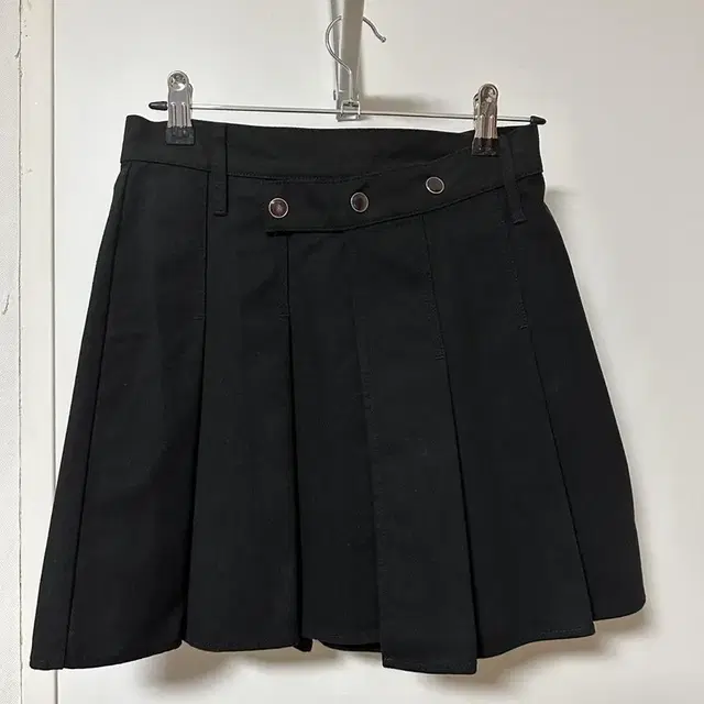 일구구일 랩스커트 블랙 SNAP PLEATS WRAP SKIRT