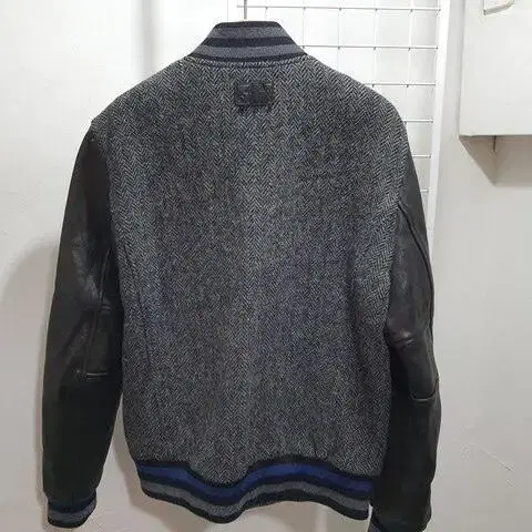 해리스트위드 HARRIS TWEED x MLB 양가죽 한정판 바시티M95