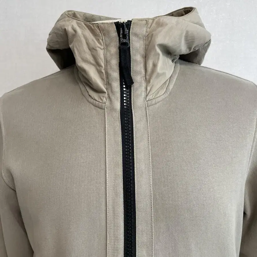 STONE ISLAND hoodie jacket