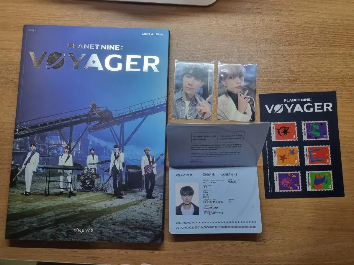 onewe voyager unsealed album