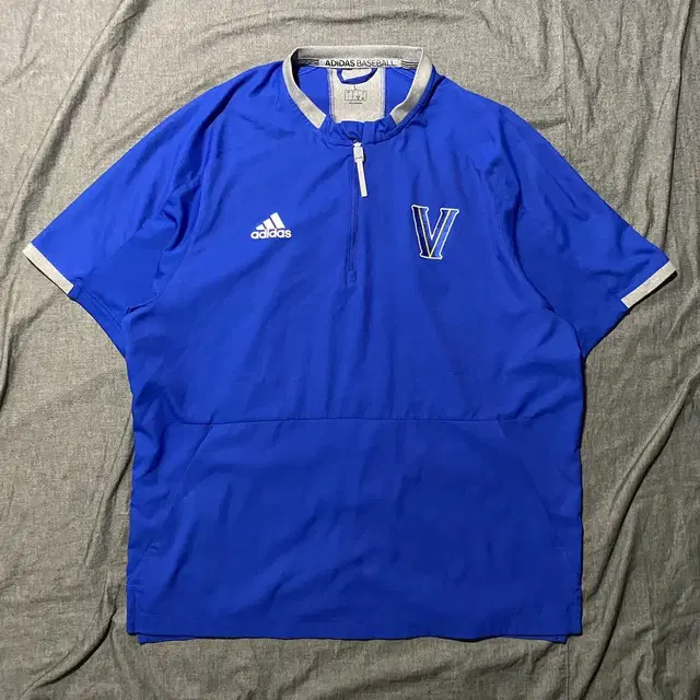 ADIDAS S/S NCAA Wildcats Jersey Sz L