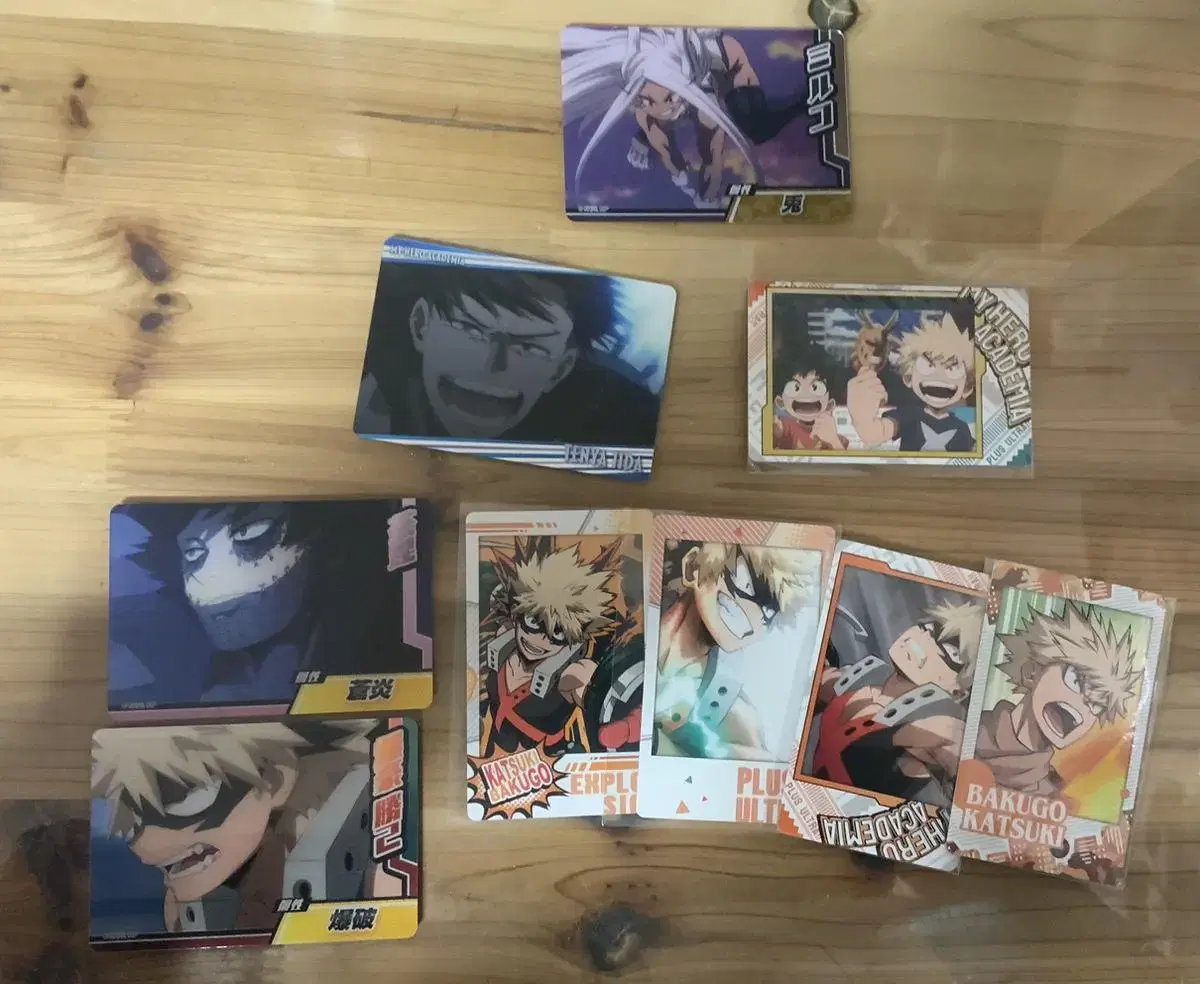 Nahia Snapmide Collectors kard Katsuki Bakugo