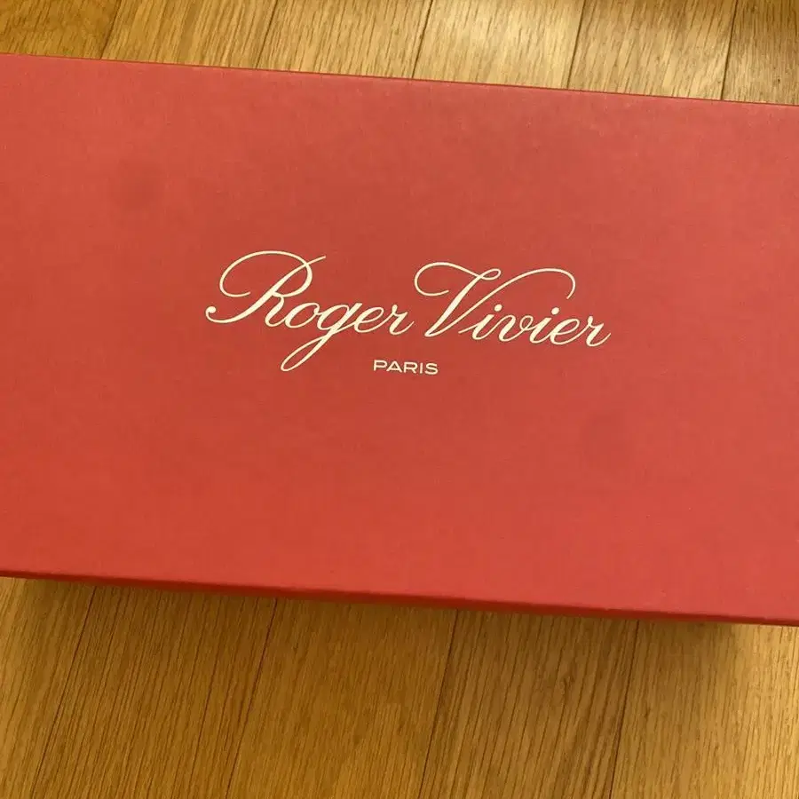 [오늘만가격내림 Roger Vivier 로저비비에 메탈 버클 로퍼 22