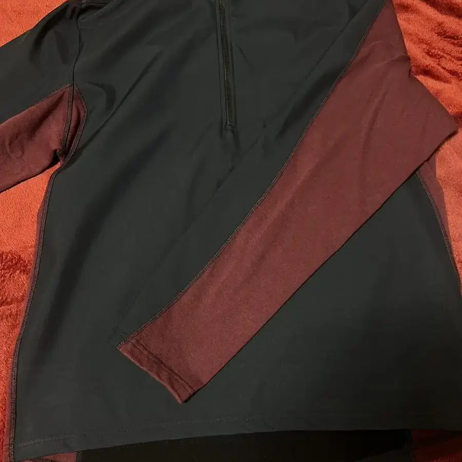 Gr10k Windstopper Mountain half-ziptop