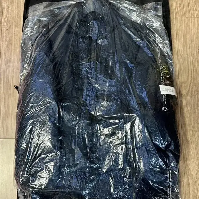 [S] Stone Island 스톤아일랜드 크링클랩스 논후드 21FW