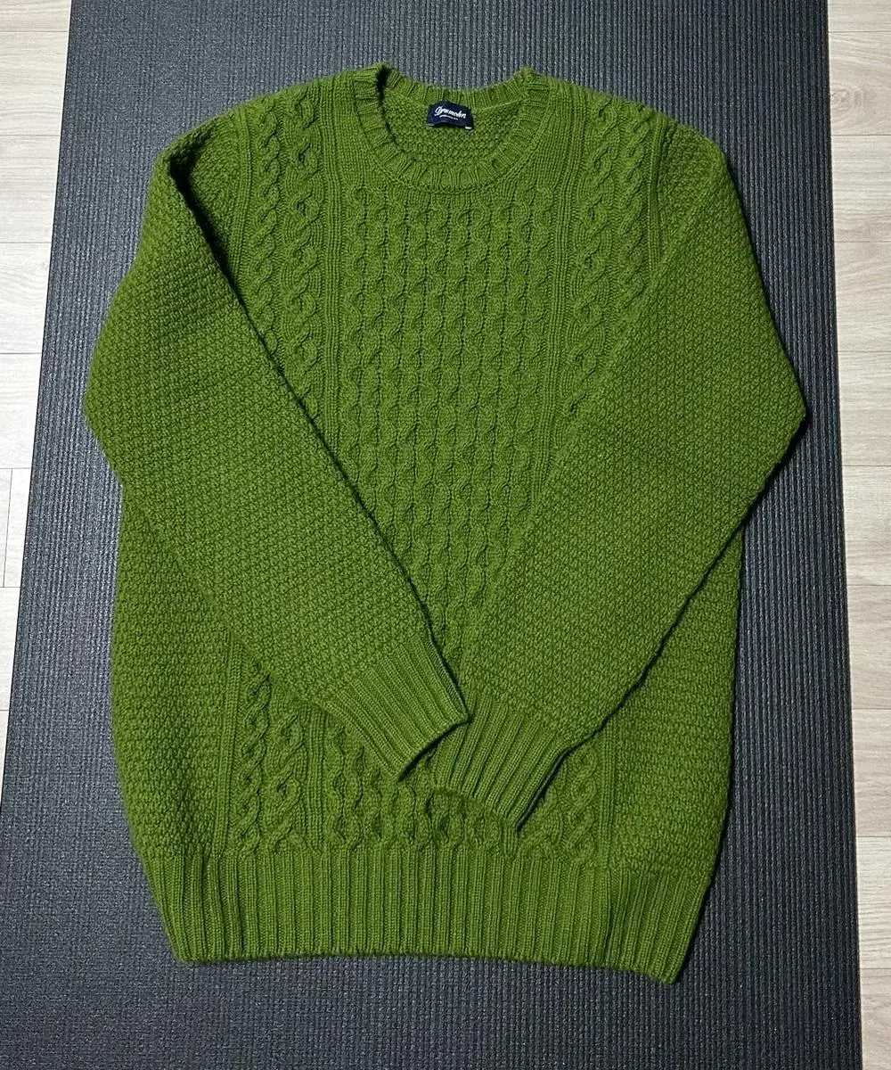 Drumore aran Crewneck Knit Light Green 50