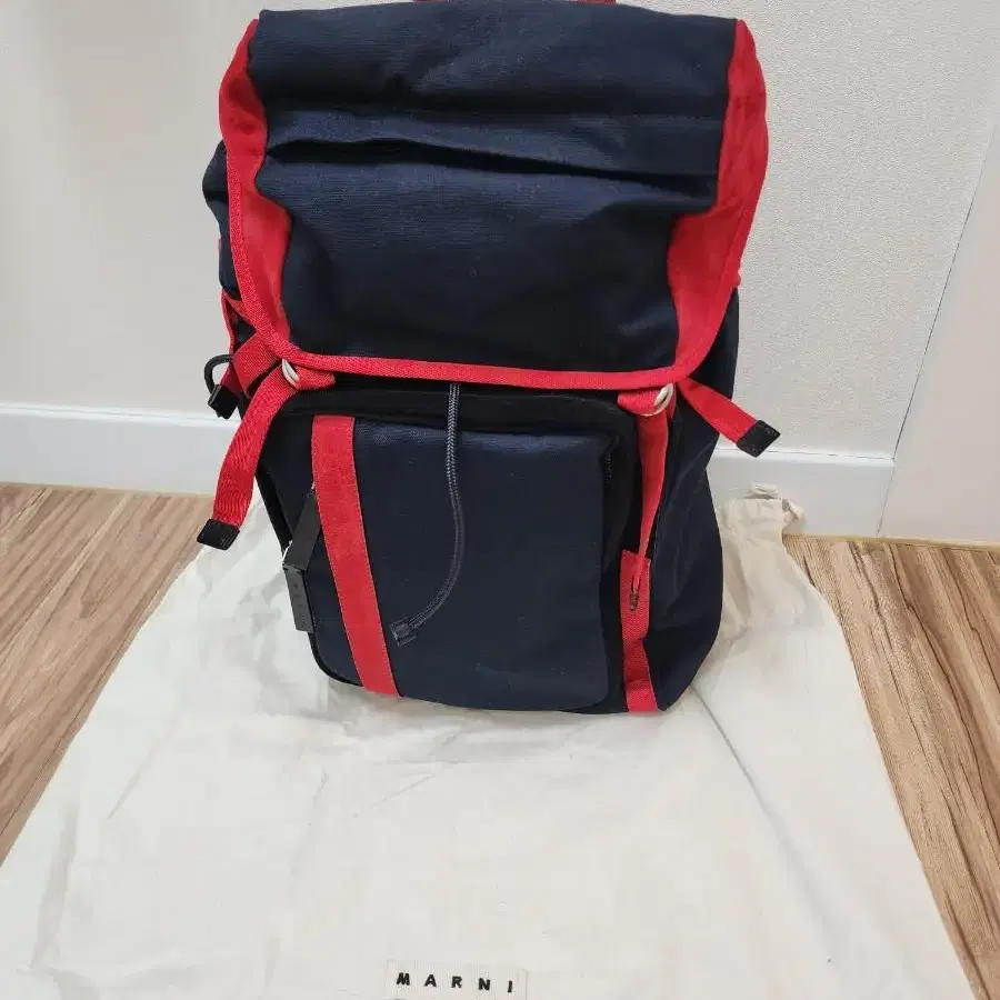 마르니 가방 (마르니 캔버스 백팩 Marni Canvas Backpack