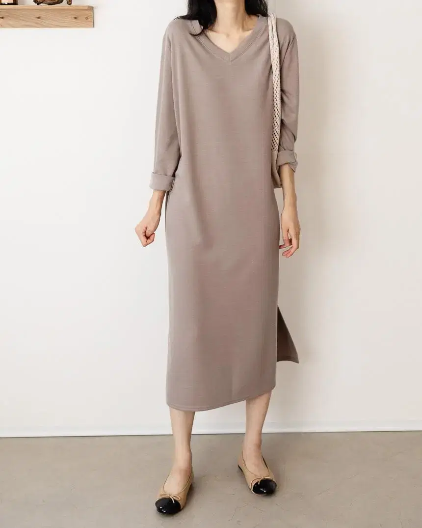 comfortable v-neck long onepiece