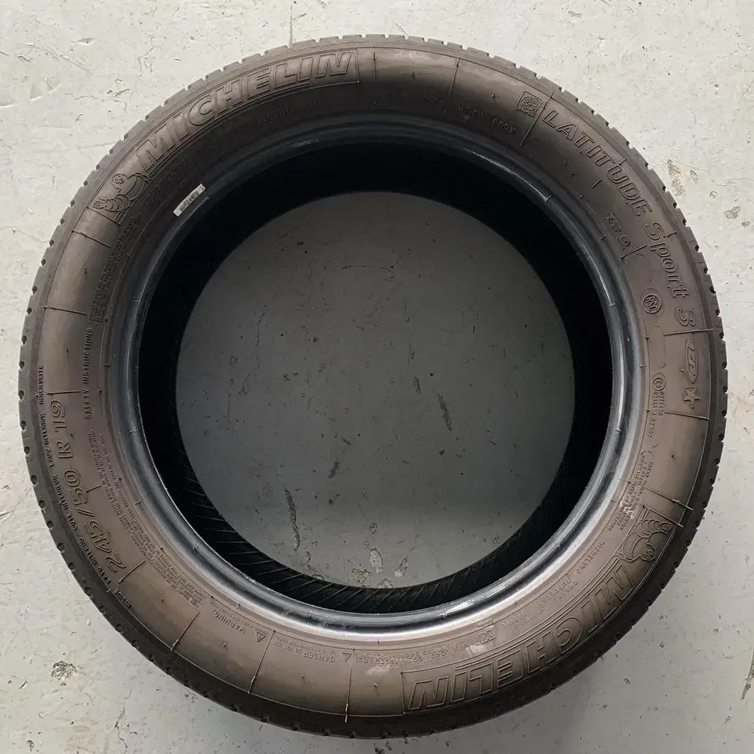 245/50R19 중고T