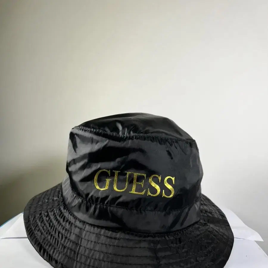 빈티지모자) GUESS 버킷햇 모자