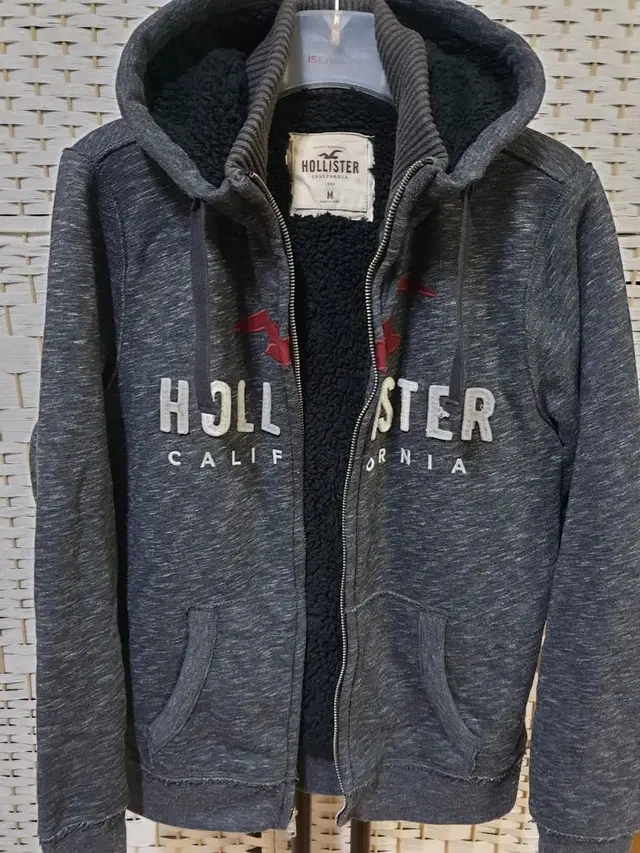 (0502) HOLLISTER 홀리스터 후드 집업 95 M 상태 좋아요