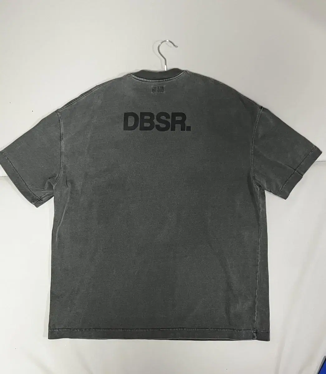 Dumbstruck Back Logo Short Sleeve Charcoal M