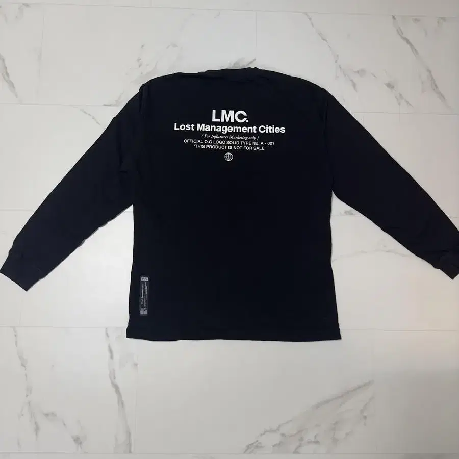 LMC 긴팔티셔츠 저렴하게 옷장정리합니다 :)