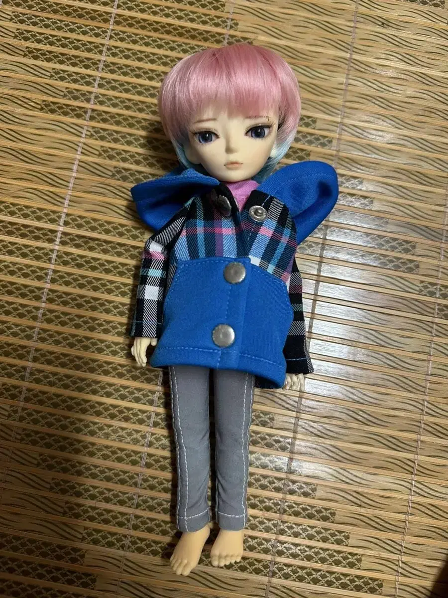 Sphere Articulated Doll USD