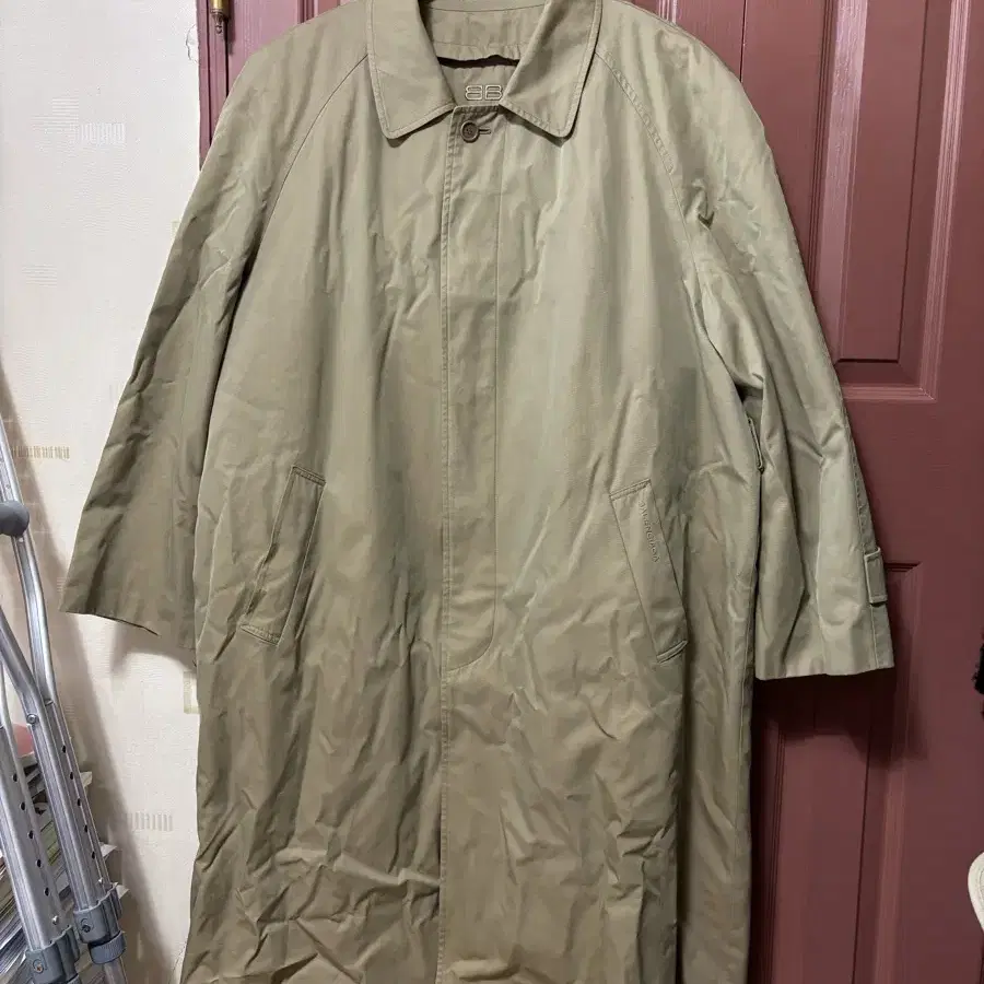 vintage balenciaga trench coat 105 size