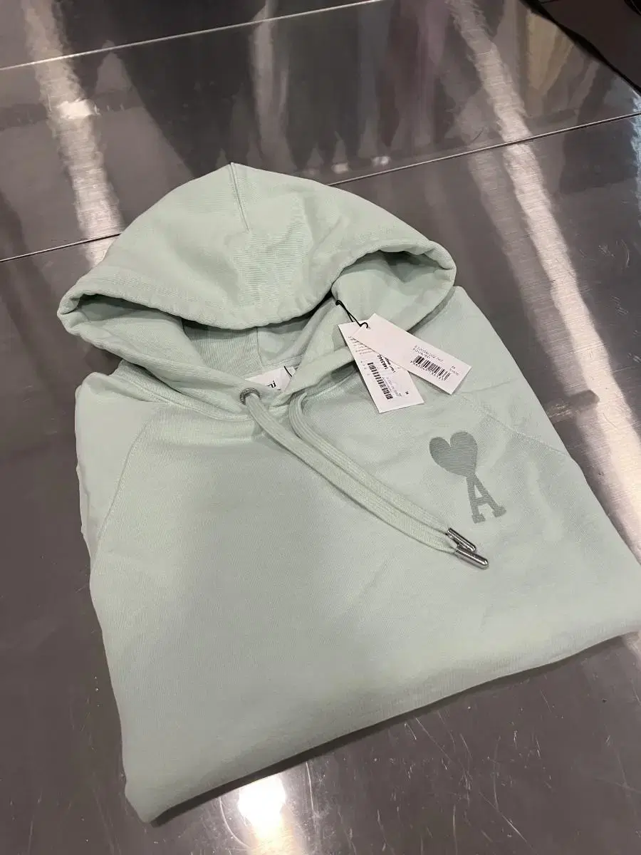 AMI Army Mint Hoodie M size(Korea 105~110)