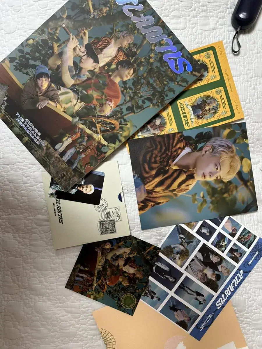 SHINee's AtlantisAll album components