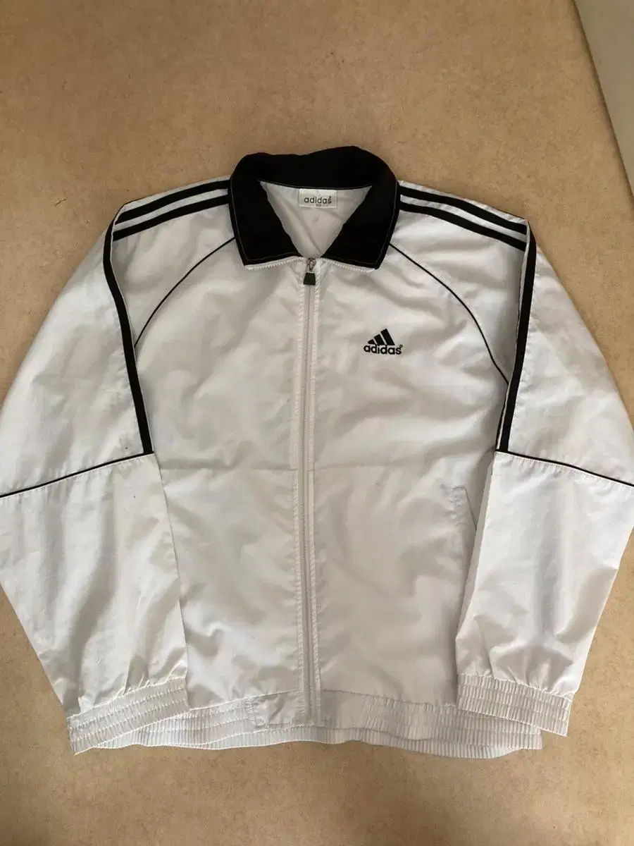 Adidas Old School Windbreaker Y2K