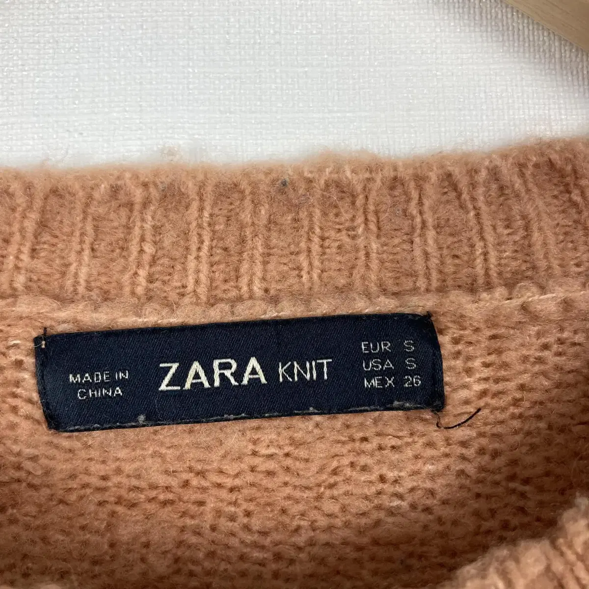 ZARA KNIT 공용 살구색 니트 빈티지 구제 a573