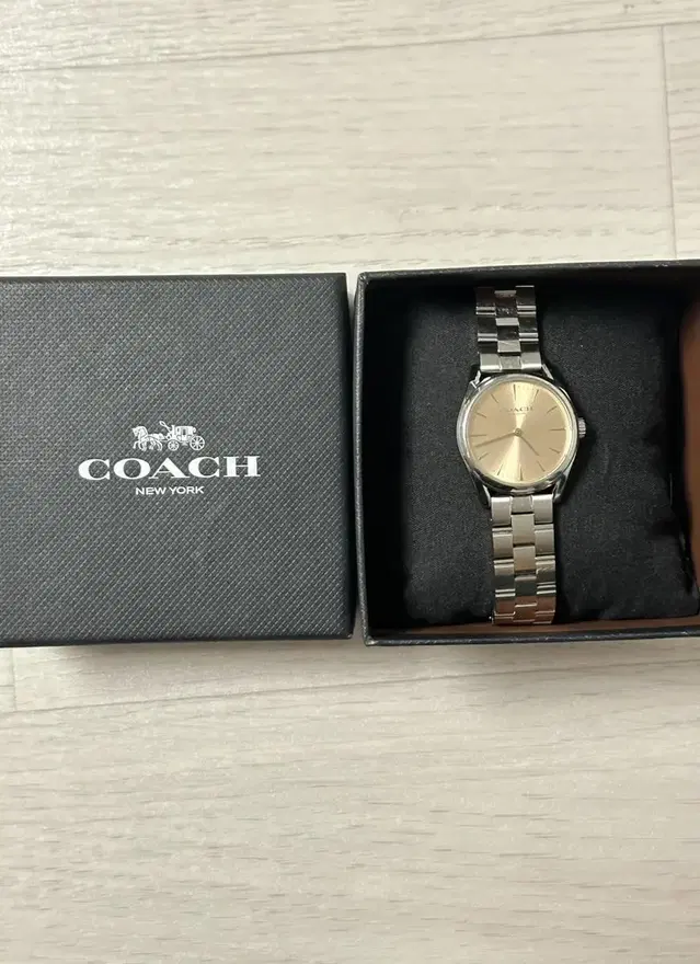 코치 coach 시계