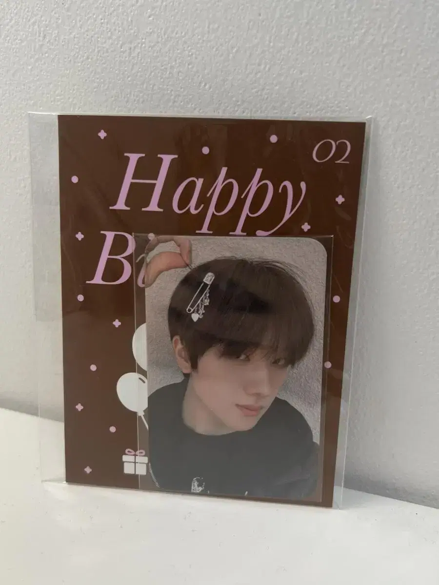 Jisung wts a birthday kard sealed 