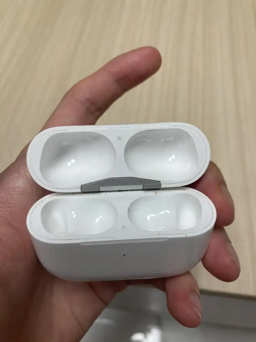 AirPods Pro body can be negotiated