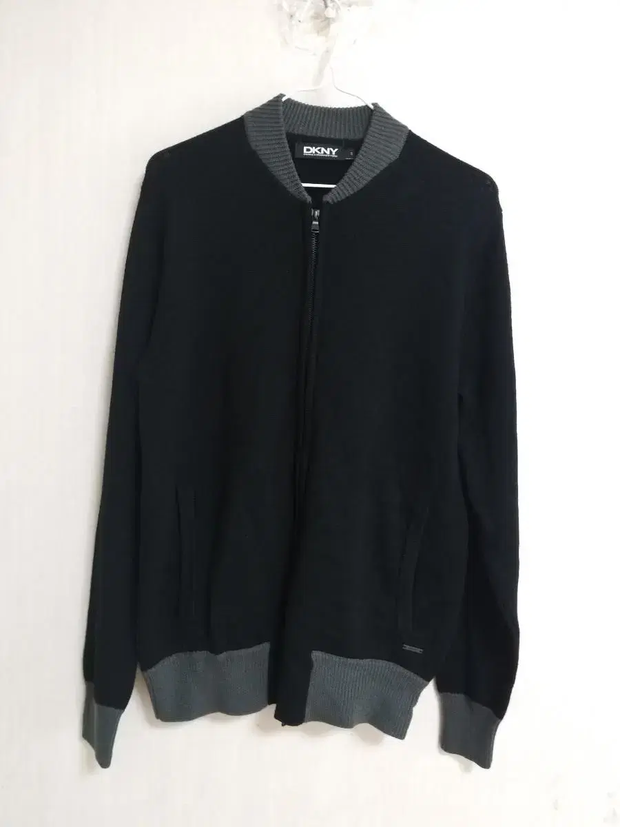 Men's DKNY Wool100% Pick (95)