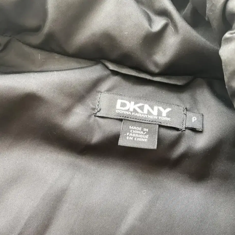 DKNY 슬림패딩