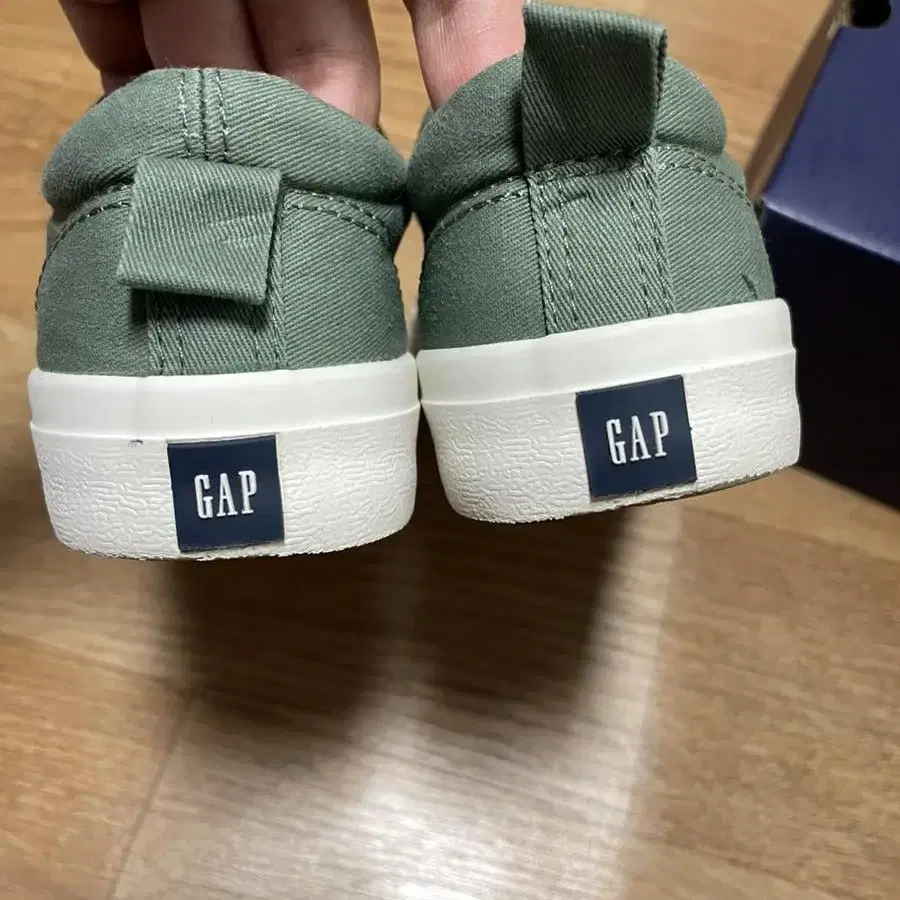 GAP 갭 아동 슬립온 카키 210 택포 15,000