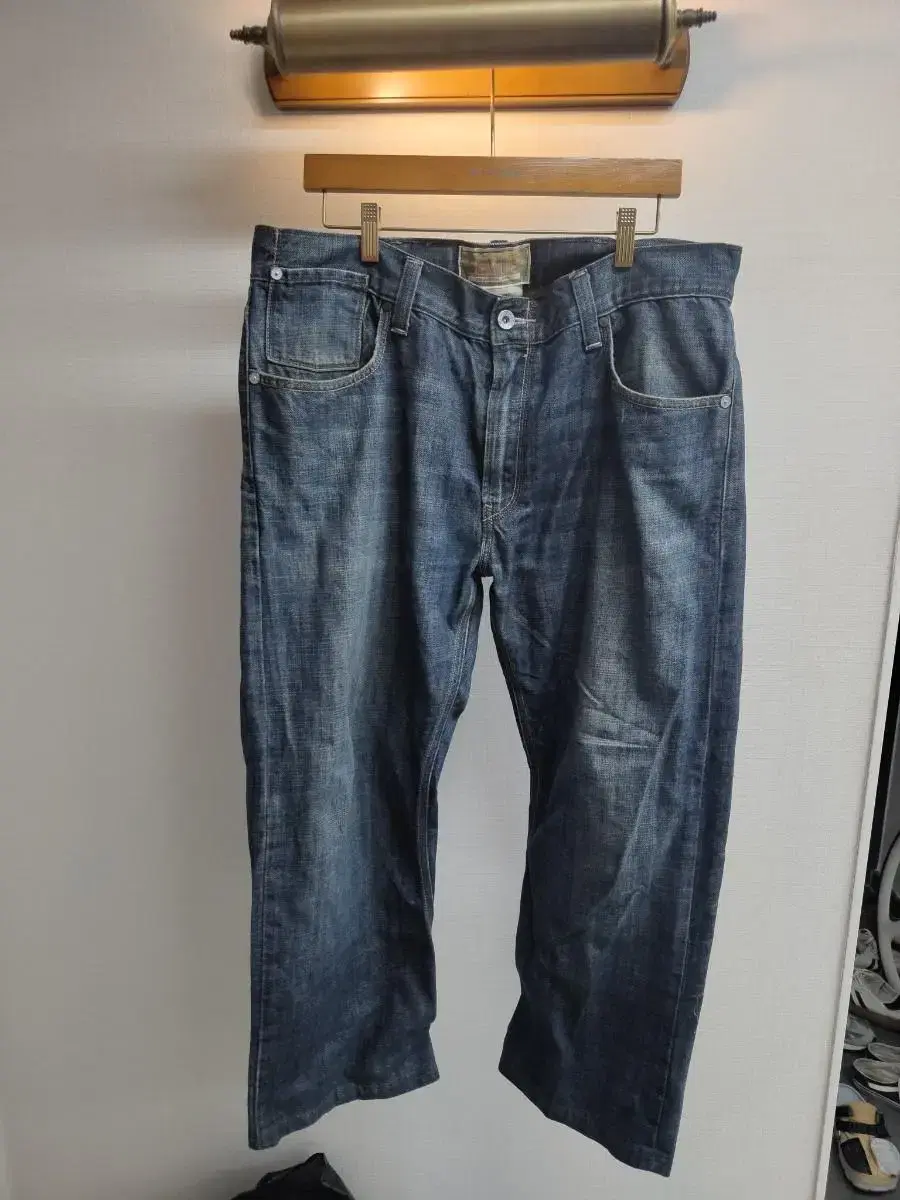 40)Levi's Big Size Slip Straight Denim for sale