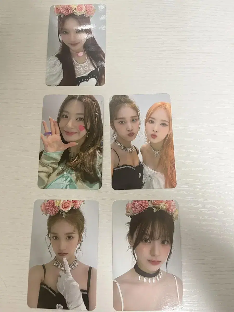 Stayc concert fan club booth photocard will sell