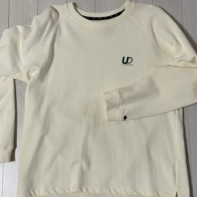 언리미트 맨투맨 (Raglan Crewneck) (U20CTTS16)