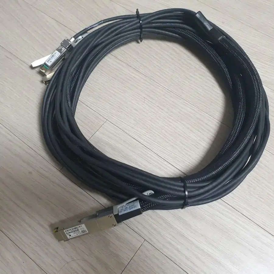 시스코 QSFP-4SFP10G-CU5M / Breakout DAC 케이블