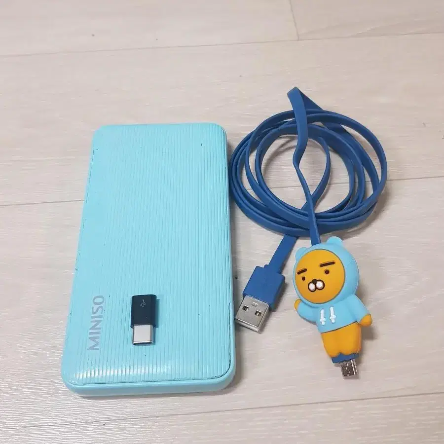 미니소 보조배터리(10,000mah), 카카오프렌즈 5핀 케이블 1.5M