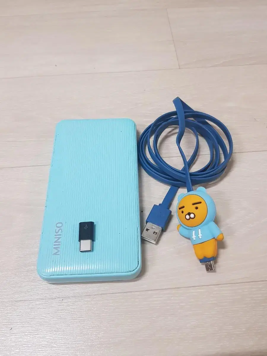 미니소 보조배터리(10,000mah), 카카오프렌즈 5핀 케이블 1.5M