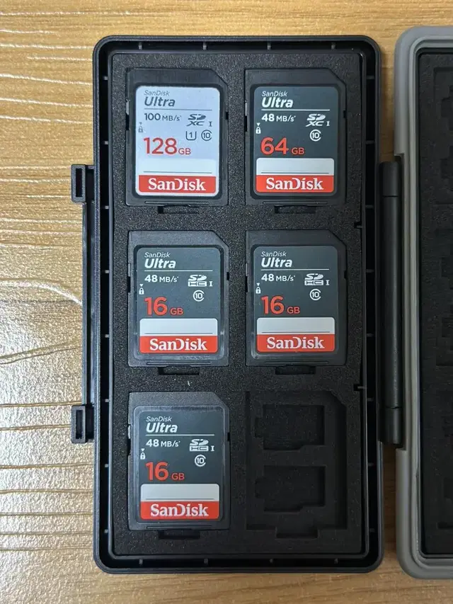 샌디스크 울트라 SD카드 (128GB, 64GB, 16GB*3)