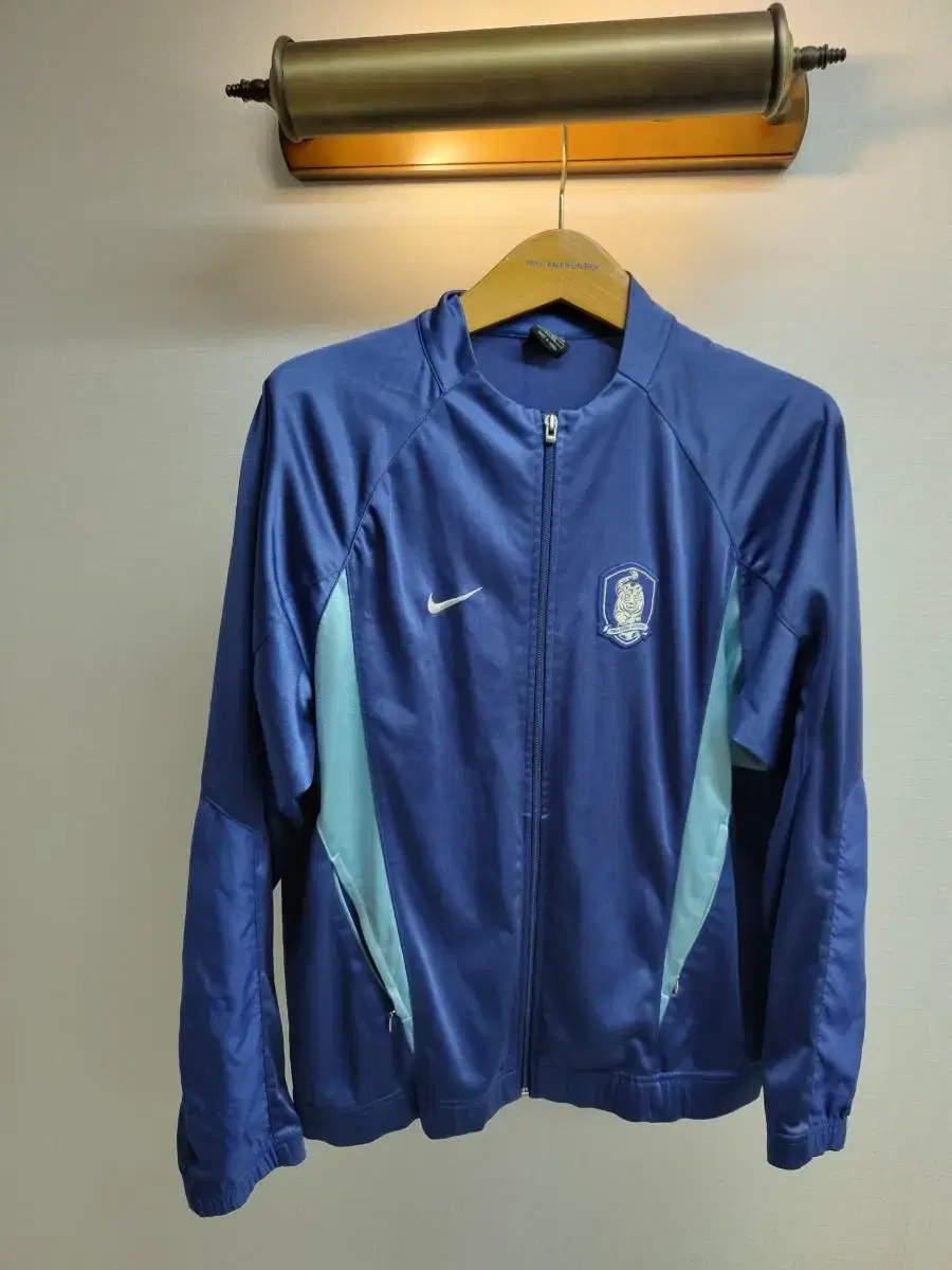 L)Nike Old School National Team Training Track Top Jersey for sale