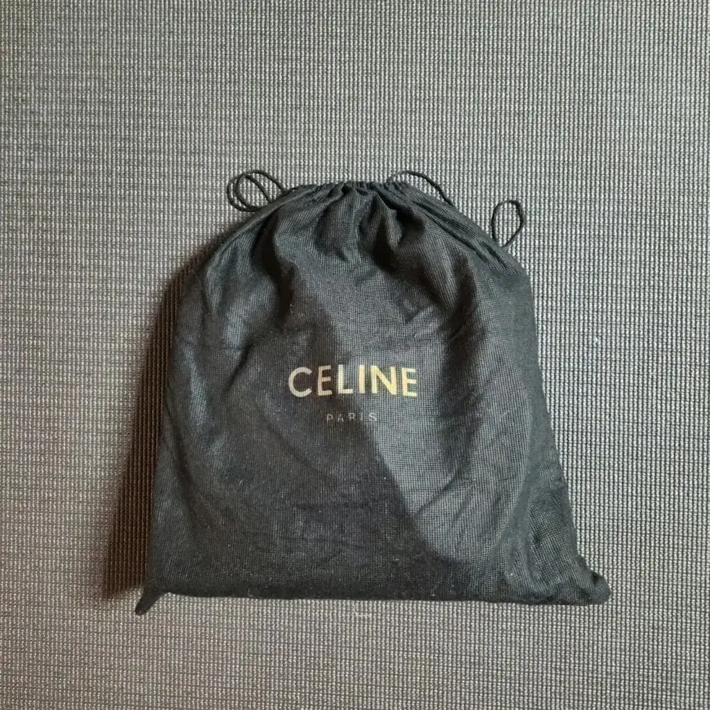 정품 CELINE  셀린느가방 크로스백 (컨디션최상)