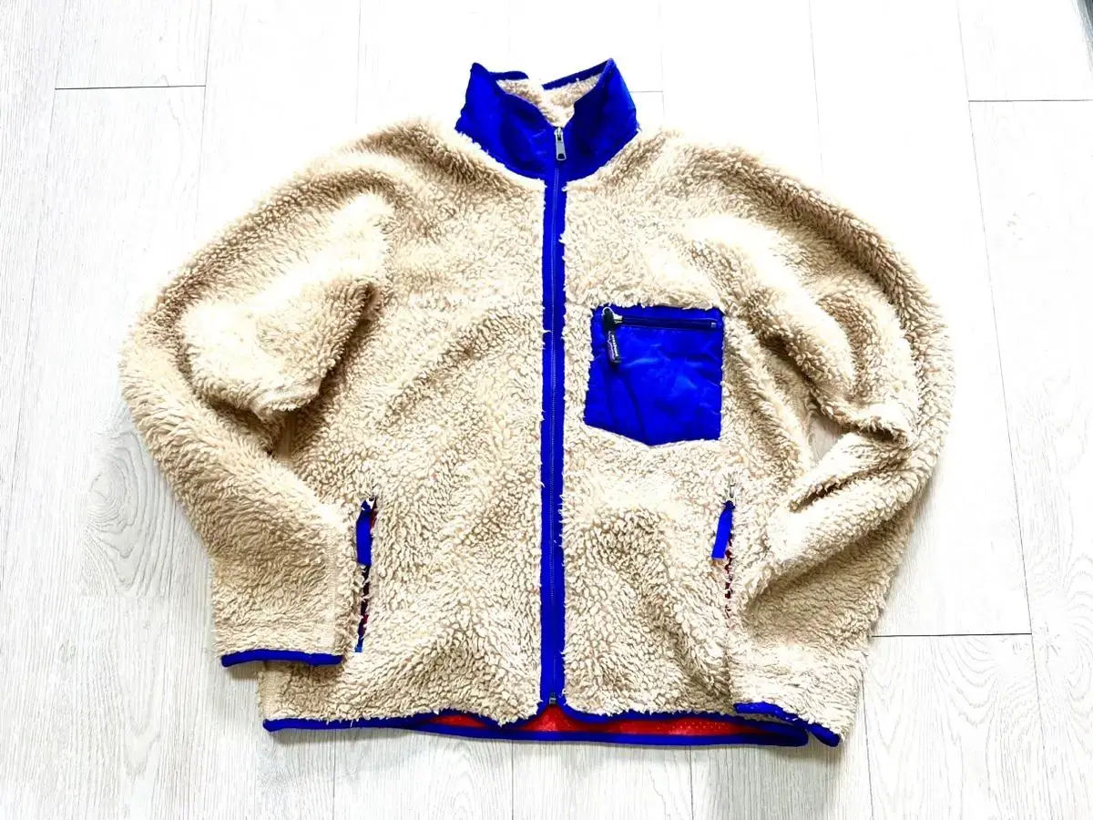 Vintage PATAGONIA Retro Deep file