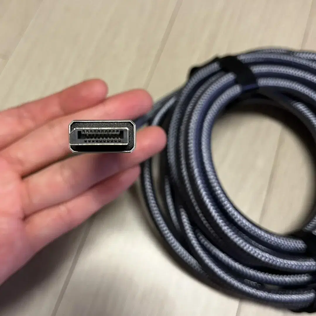 displayport V 1.4 케이블 DP33 길이5M 25000원