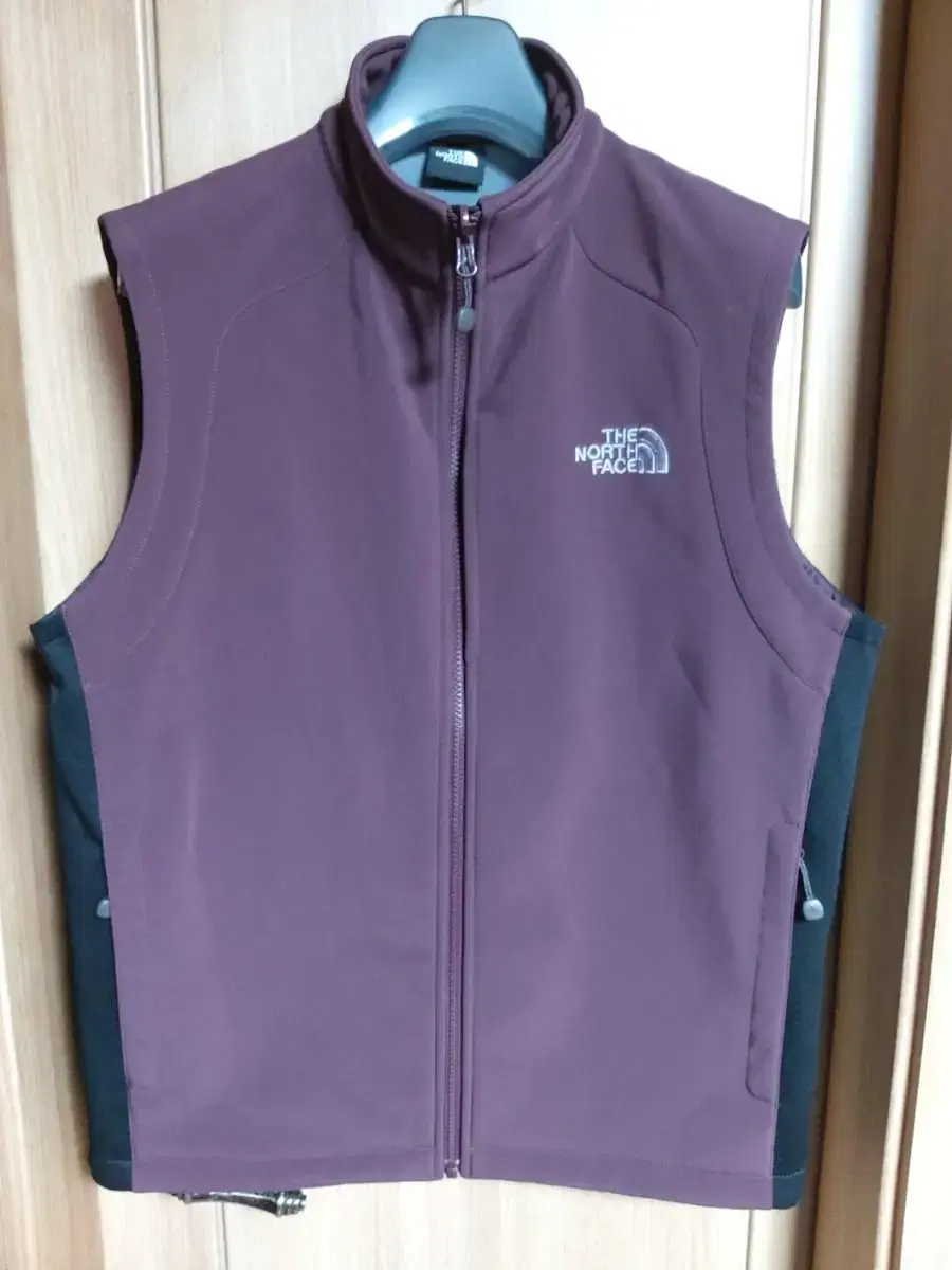 100% The North Face Fleece Vest