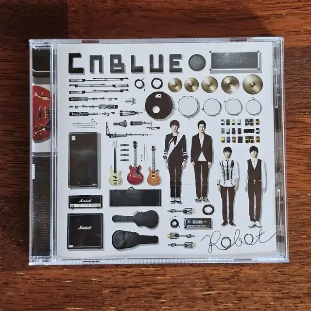 씨엔블루 CNBLUE Robot 일본 싱글 CD  중고