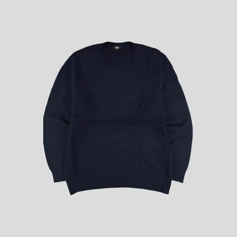 Uniqlo Deep Navy Simple Casual Cashmere100 Round Neck Knit L