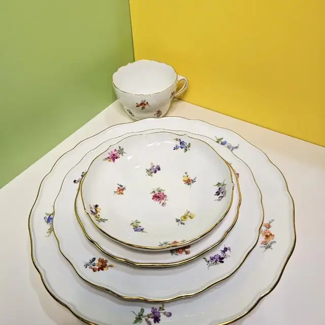 Meissen Scattered Flower 5pc set  마이센