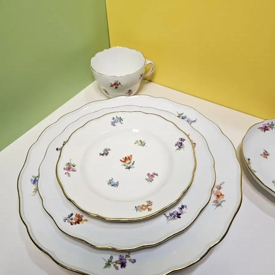 Meissen Scattered Flower 5pc set  마이센