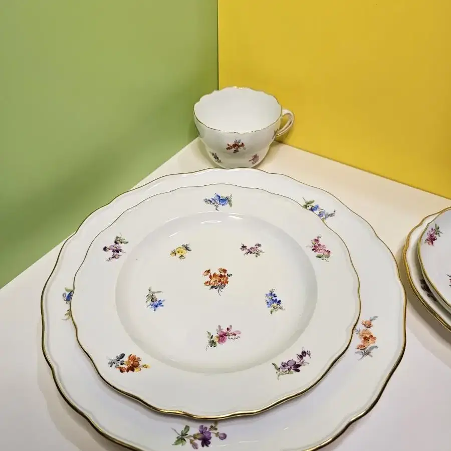 Meissen Scattered Flower 5pc set  마이센